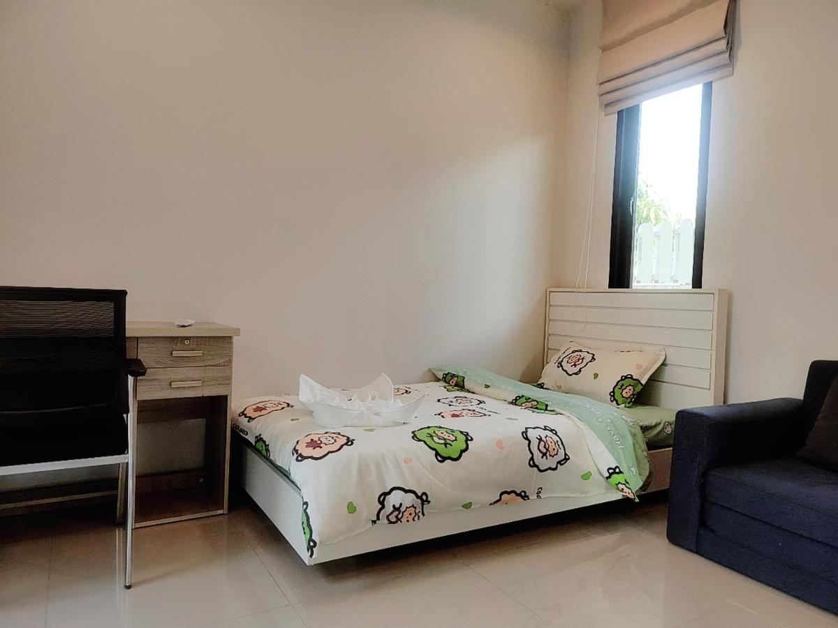 E Villa , Private Pool Villa For Your Family Хуа Хин Екстериор снимка