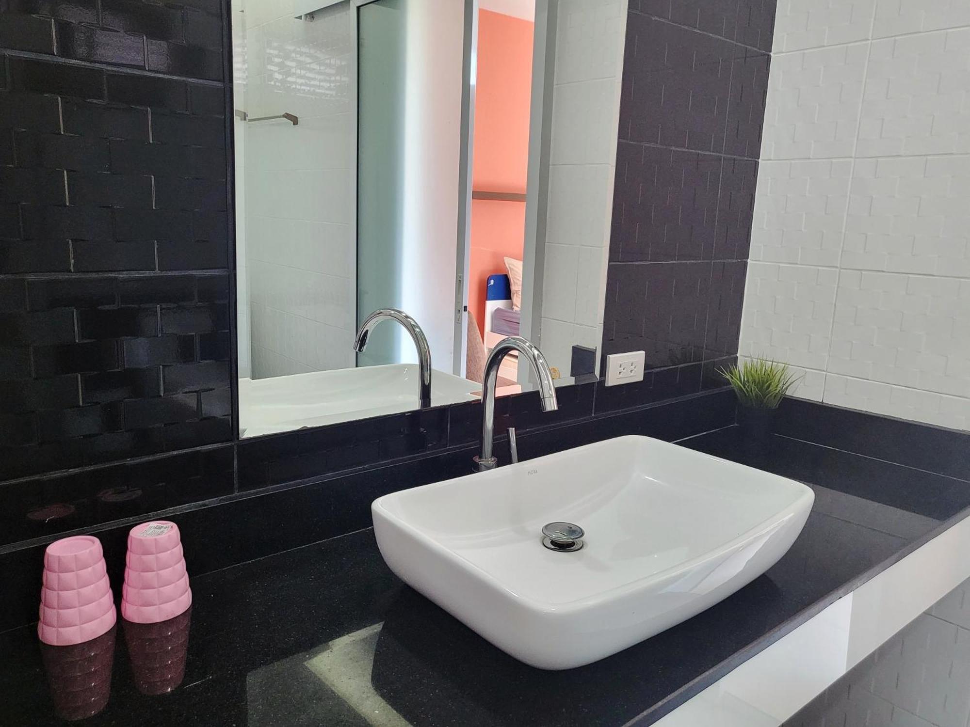 E Villa , Private Pool Villa For Your Family Хуа Хин Екстериор снимка